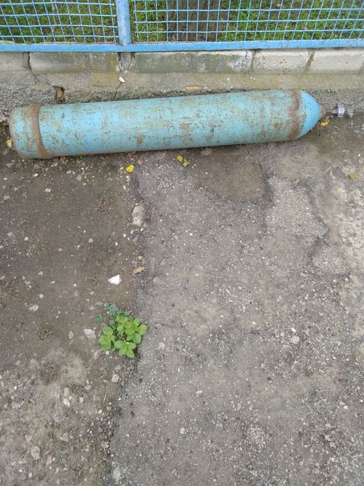Продаю кисневий балон