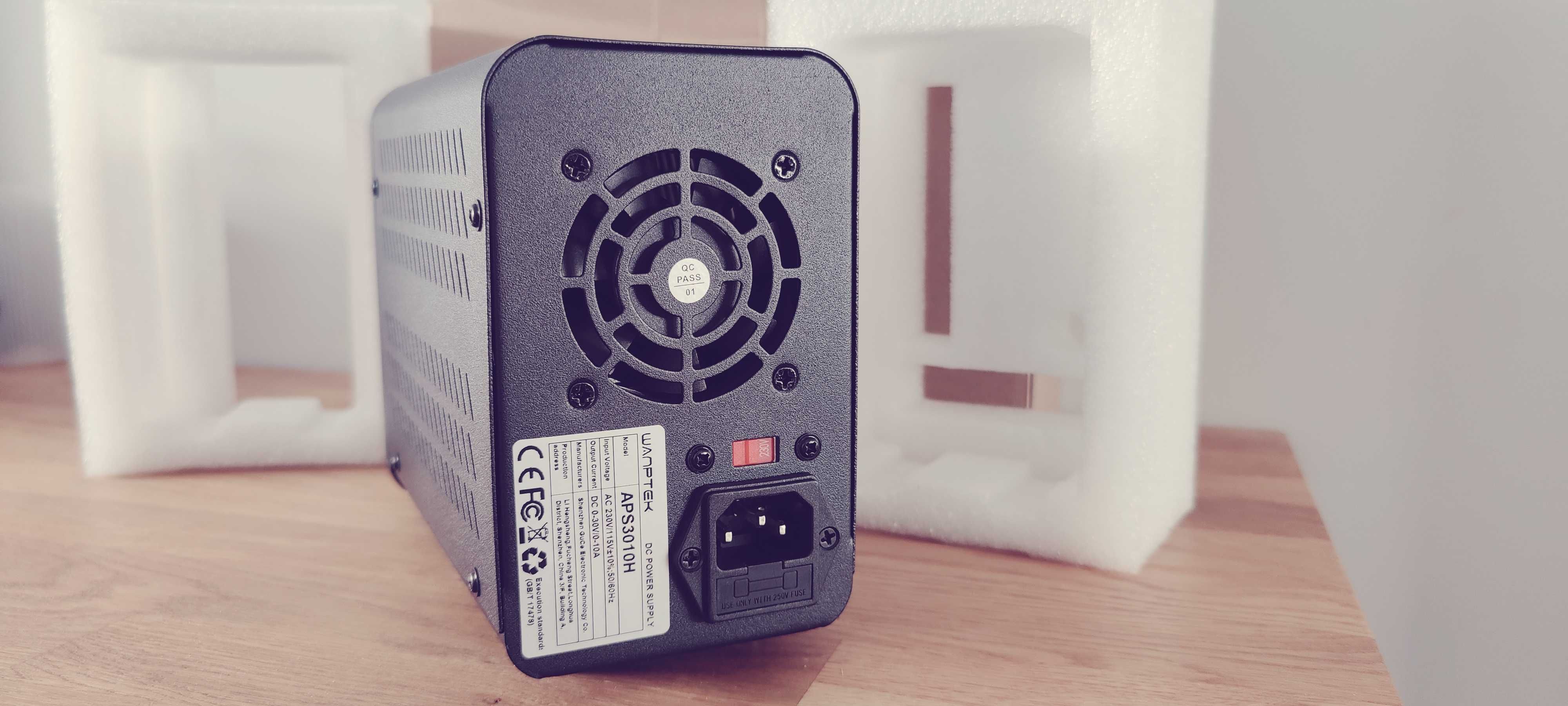 WANPTEK APS3010H Programowalny zasilacz regulowany prądu 30V 10A.