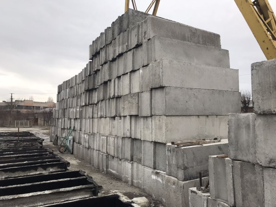 Фундаментні блоки(ФБС)