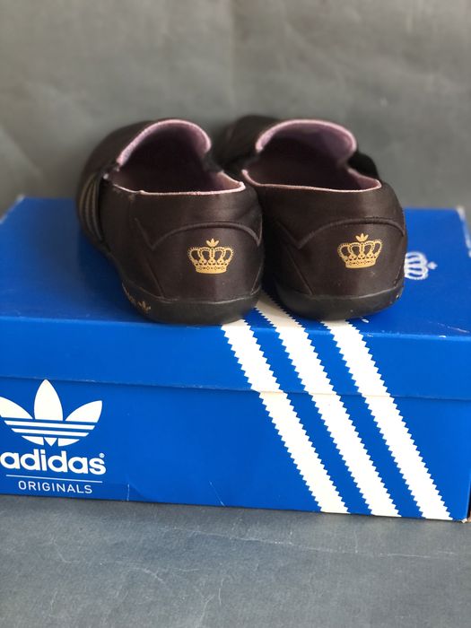 Кросівки спортивні adidas кросовки