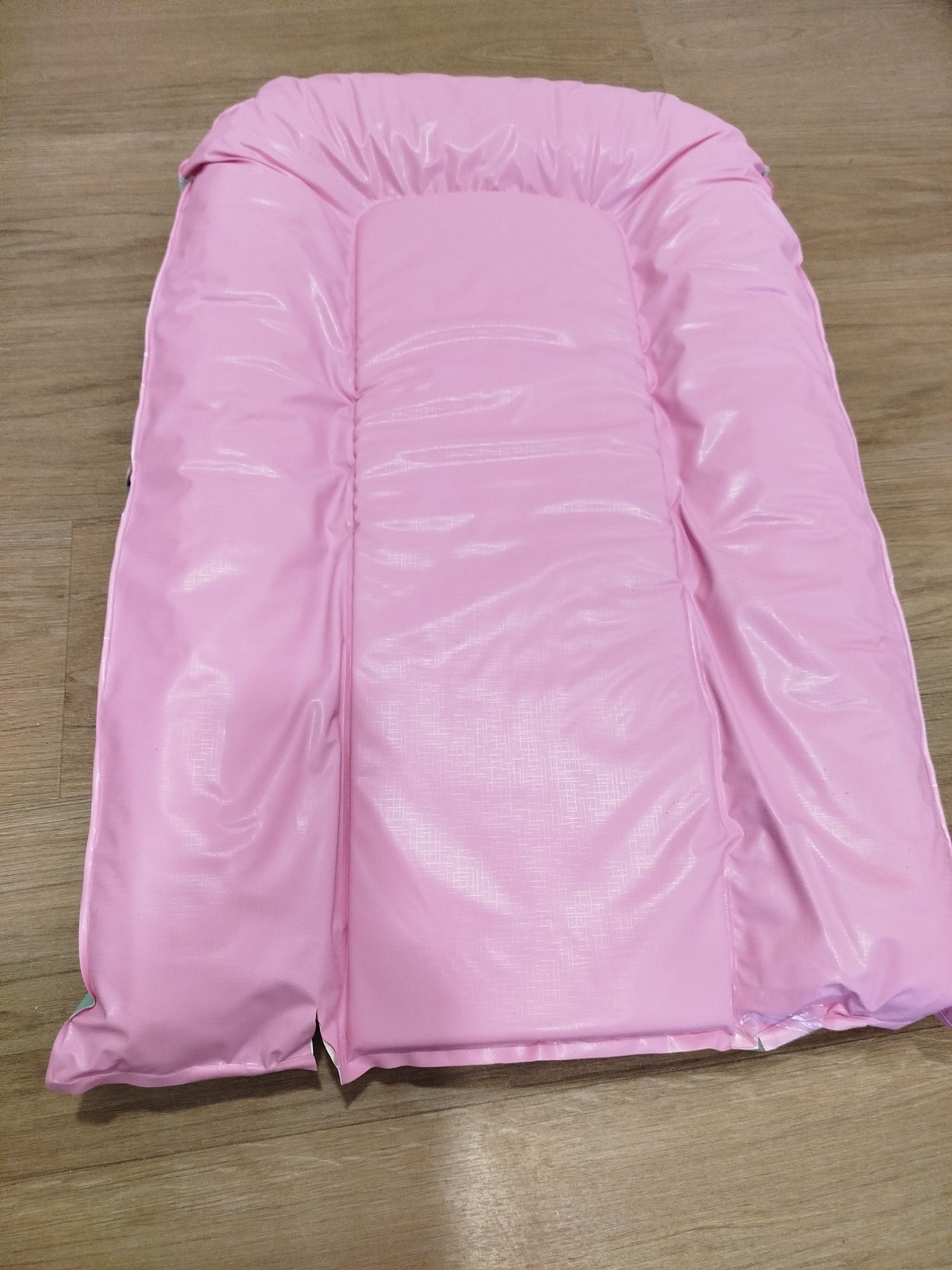 Changing mat in good condition