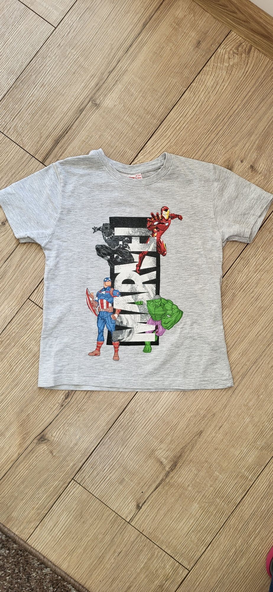 Primark Marvel, t-shirt rozm. 122