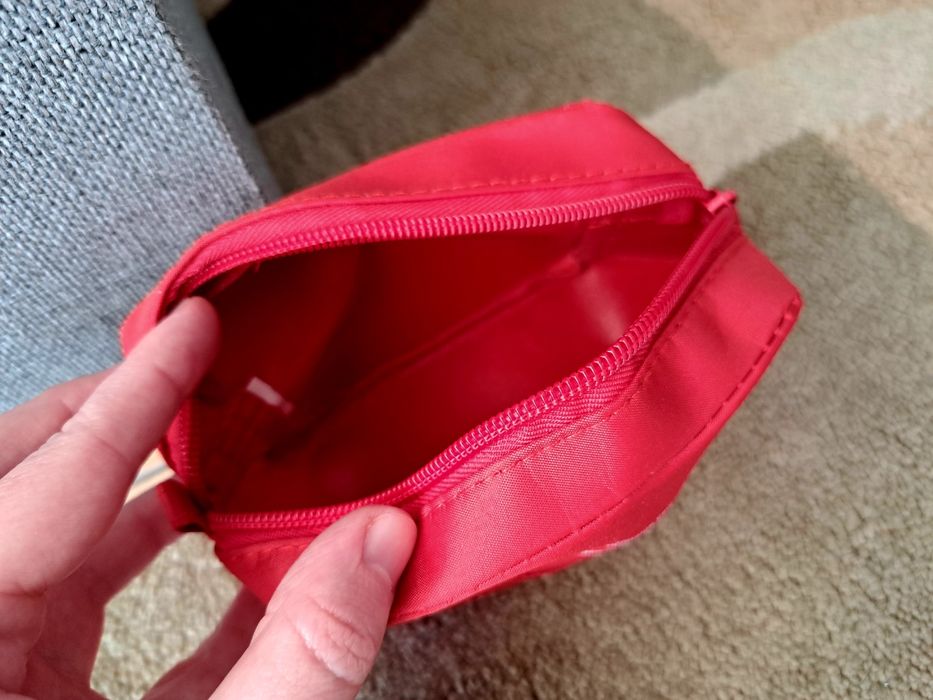 Kosmetyczka damska Regionalne Krwiodawstwo