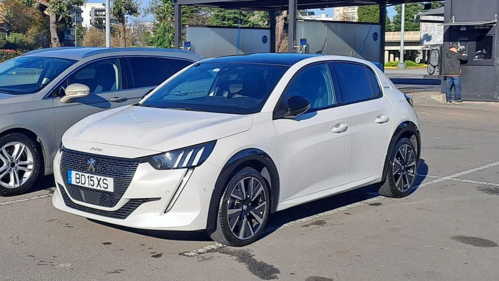 Peugeot 208  GT Line EAT8