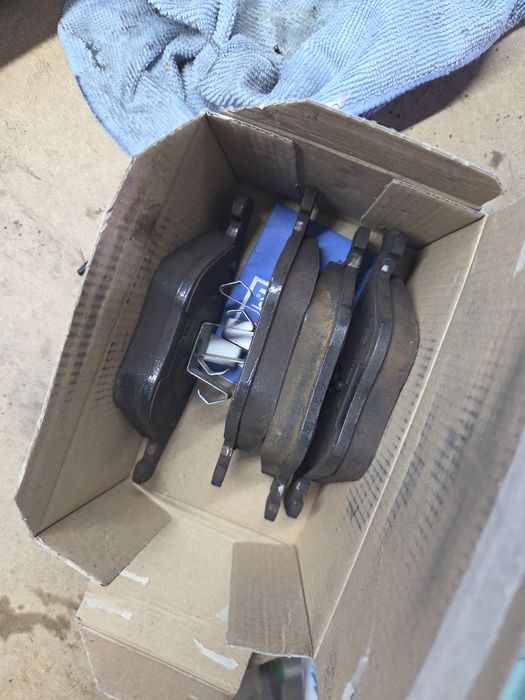 Discos mais calços travas frente bmw e92