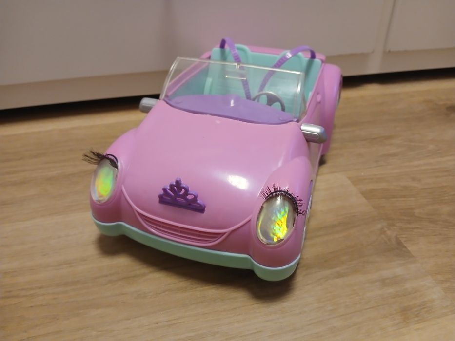 Auto kabriolet dla Barbie