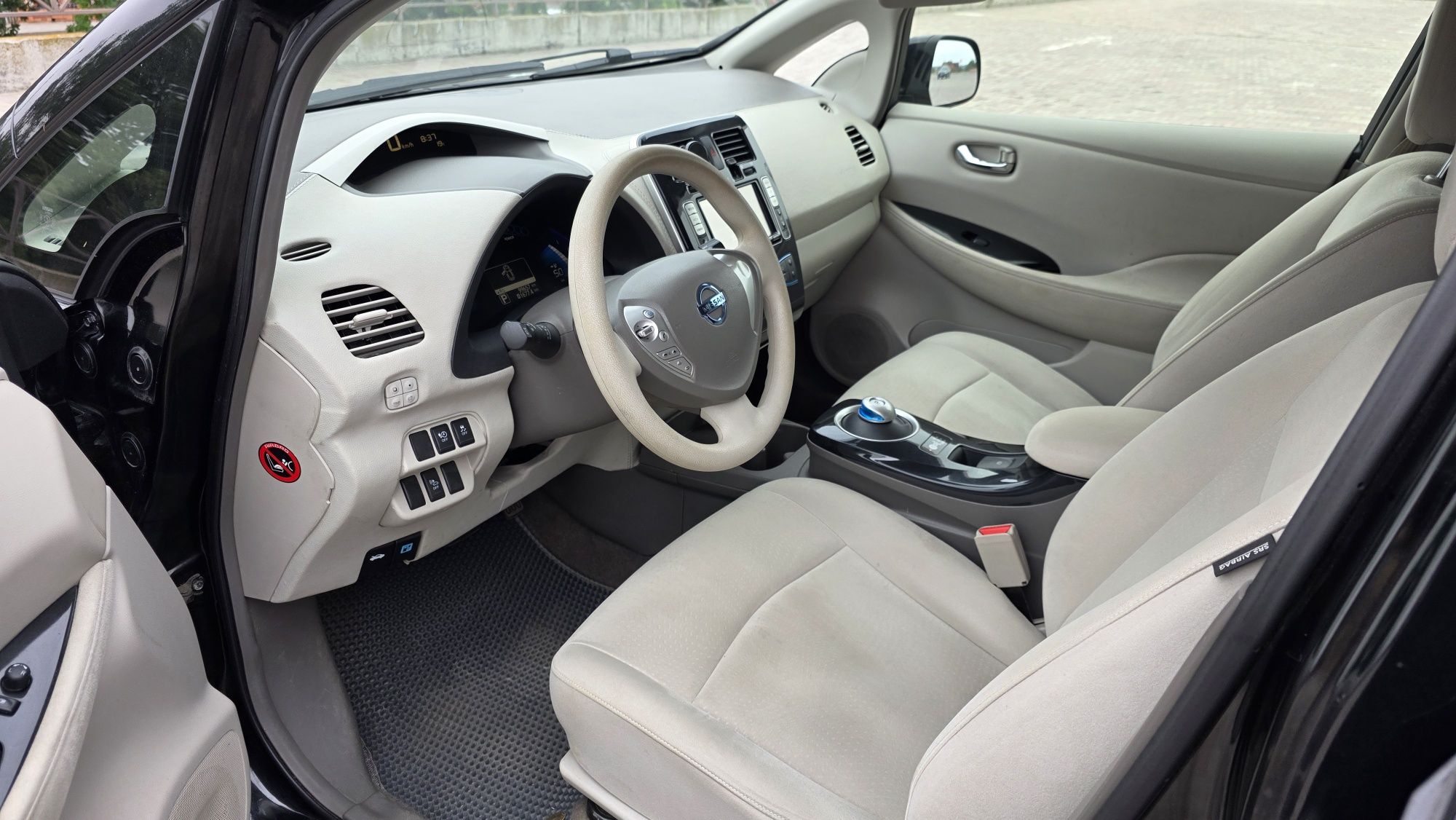 Nissan Leaf 2012