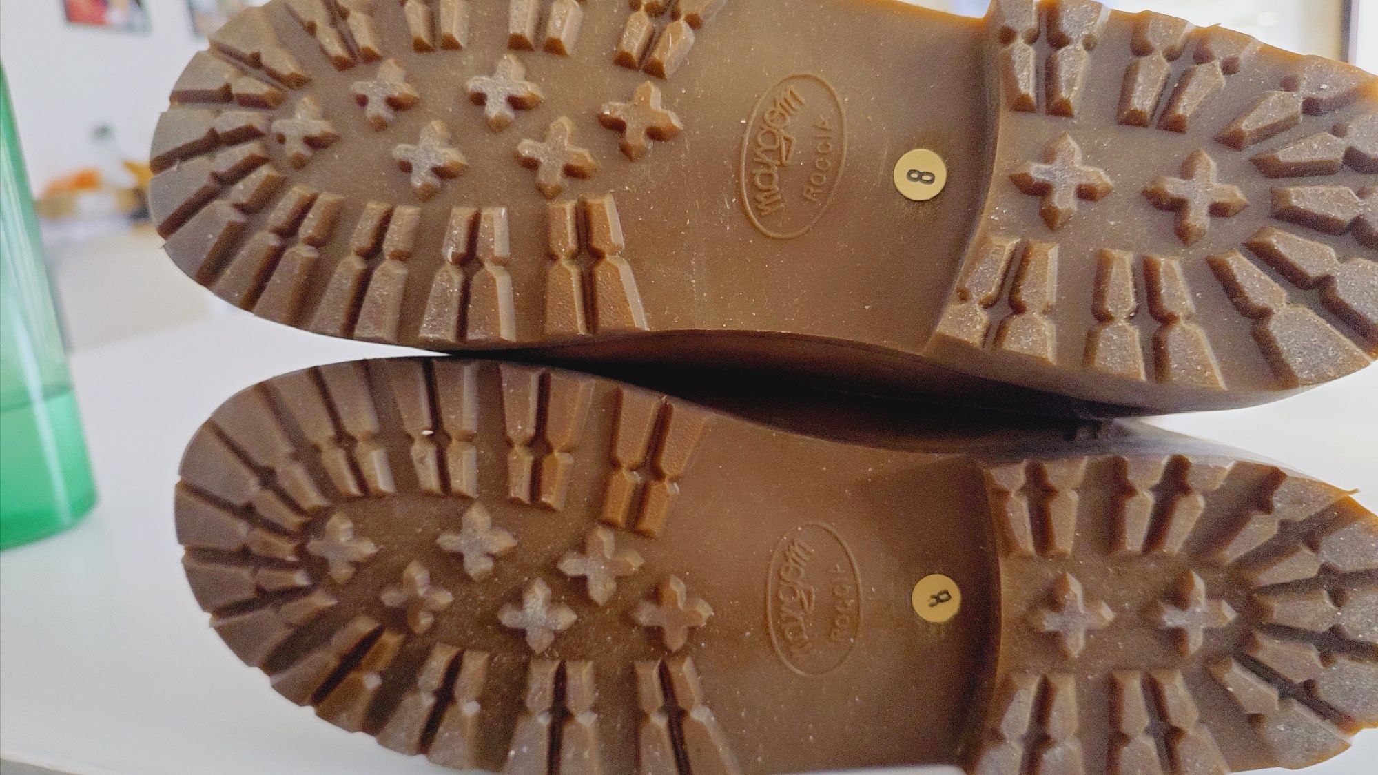 Buty włoskie, sztyblety z miękkiej skórki oliwkowy brąz