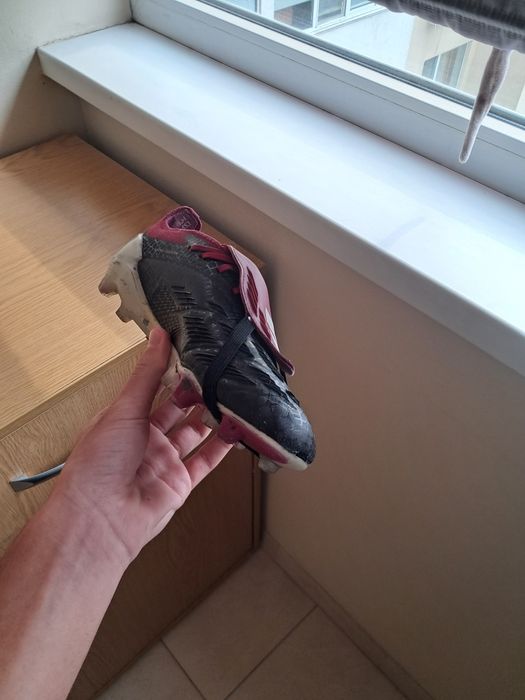 Бутси ADIDAS PREDATOR 24 в 40 розмірі