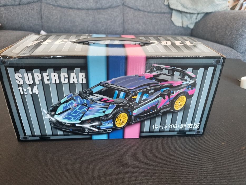 NOWY duży zestaw LAMBORGHINI, auto do składania