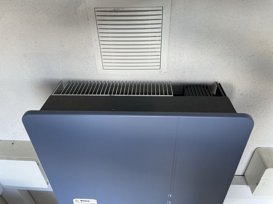 Inversor hibrido trifasico 10kW de Solplanet ASW10kH T3