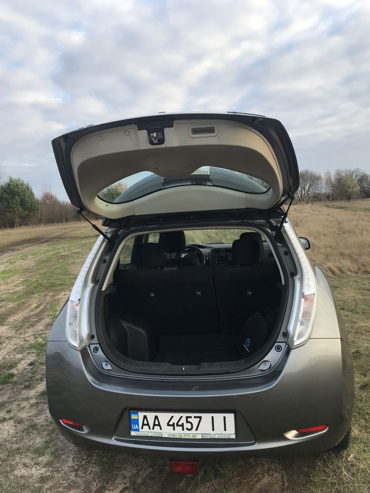 Nissan Leaf 2015 24 kW киів