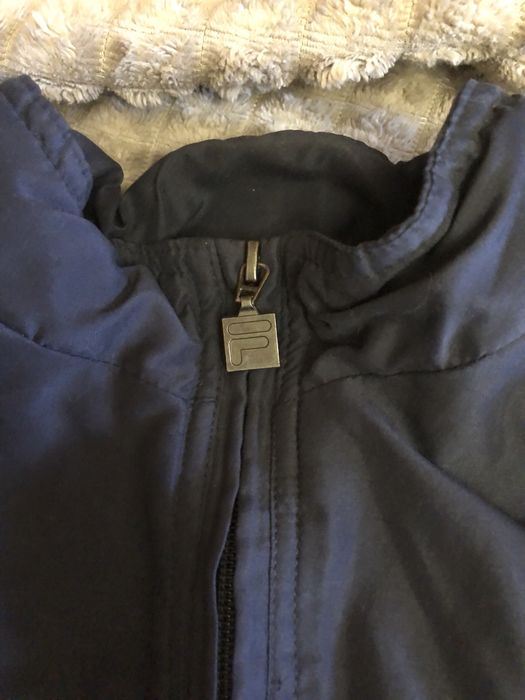 Продам жіночий оригінальний анорак Fila