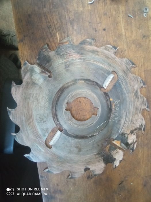 Продам пилу для порізки дров