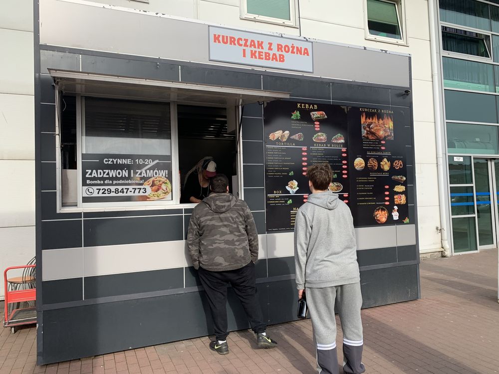 Sprzedam  PUNKT GASTRONOMICZNY przyczepa  - Kebab.