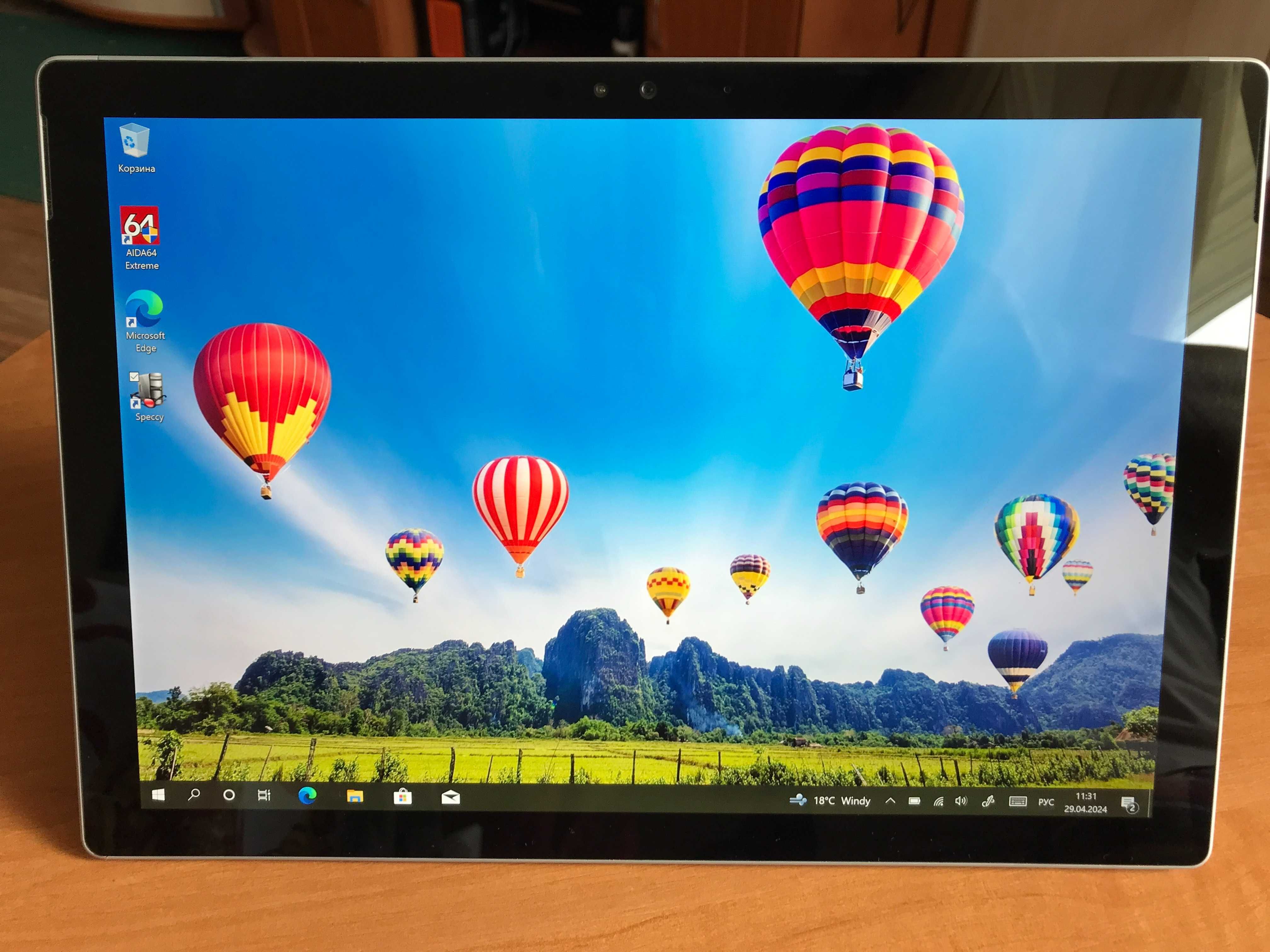 Microsoft Surface Pro 4. Windows 10 pro/ i5/4gb/ssd 128