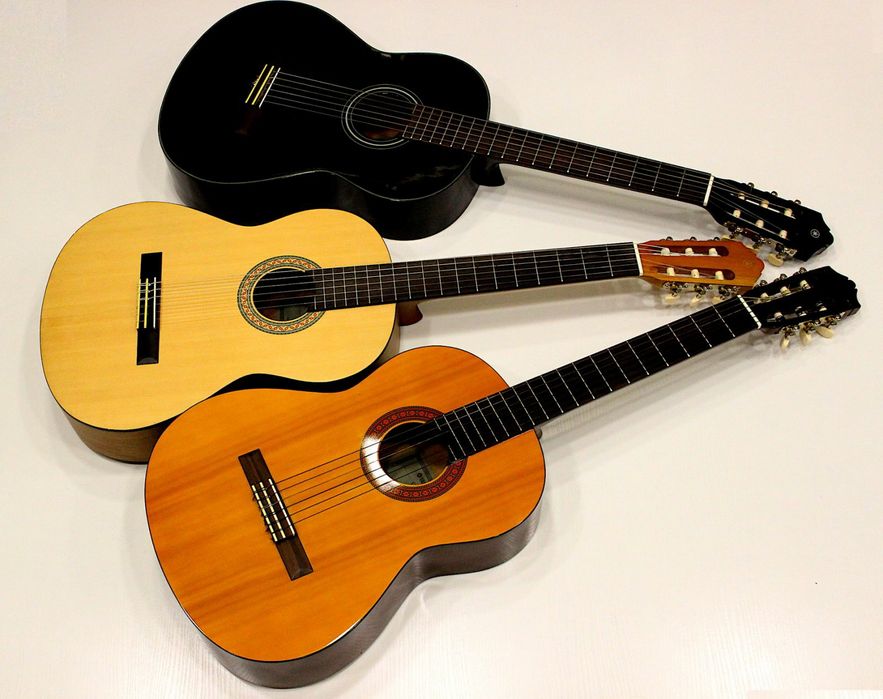 Гитара классическая YAMAHA С40 Каподастр Чехол Тюнер