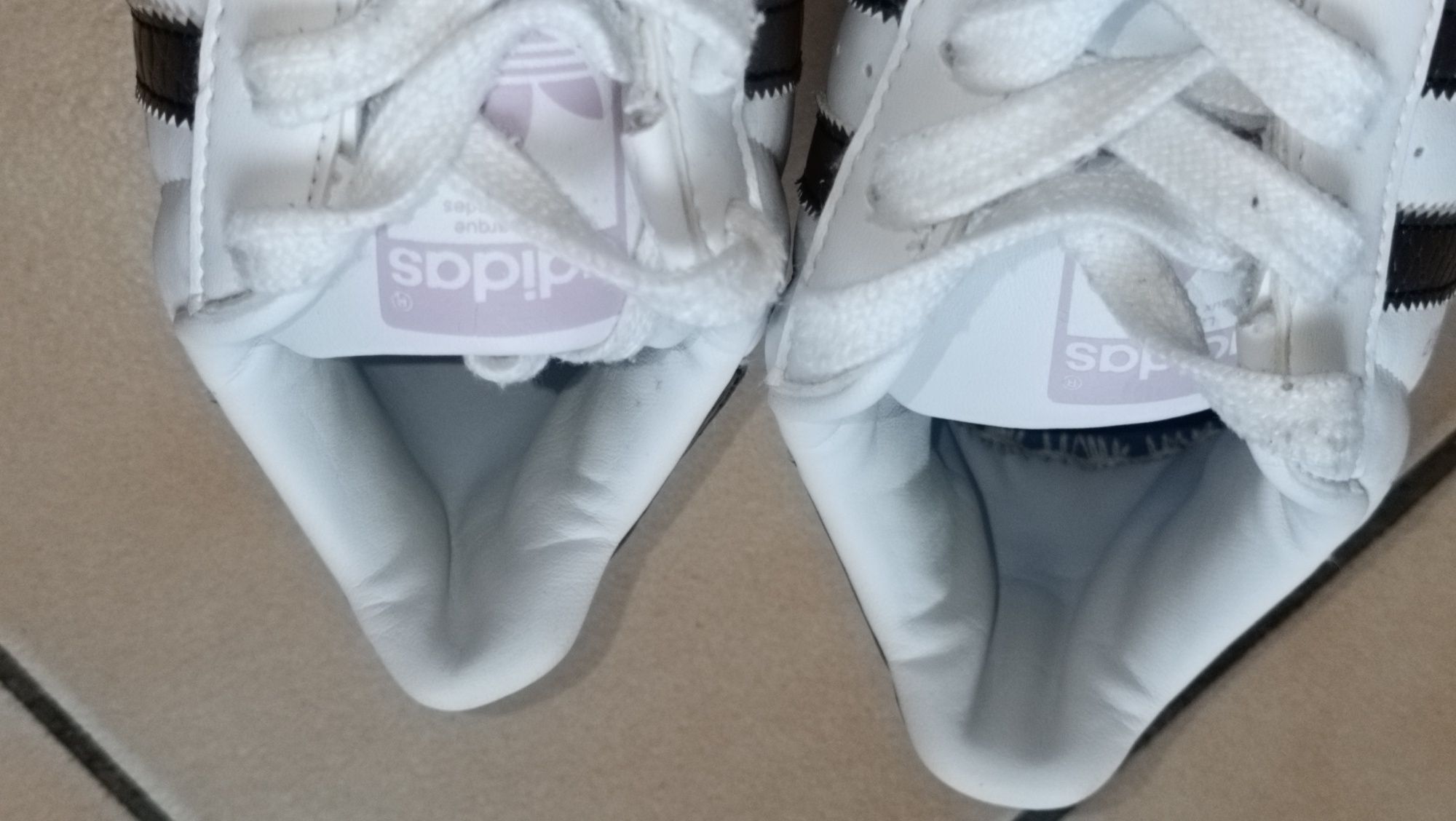 Sprzedam buty Adidas Superstar