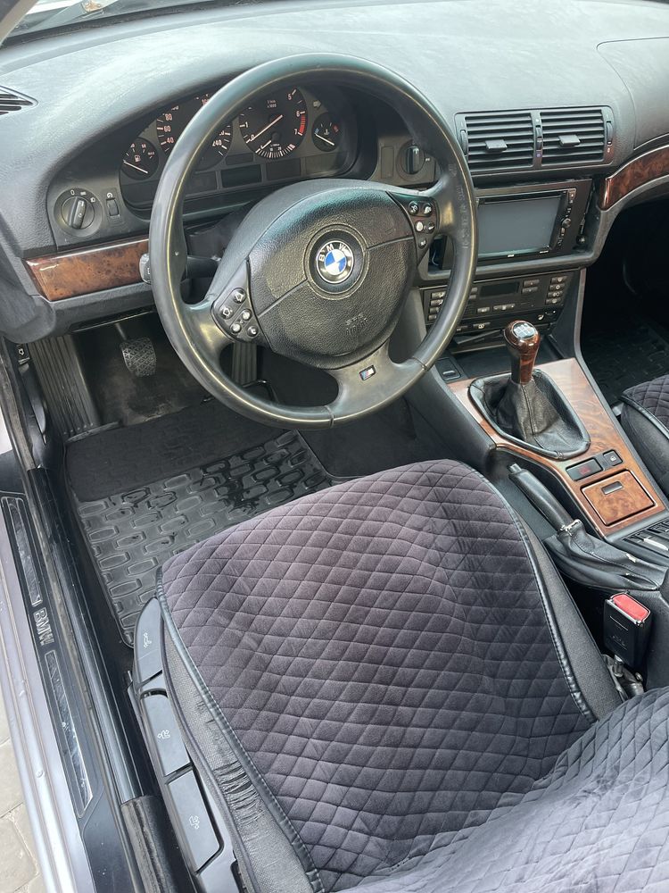 Продам BMW 5 series (e39)