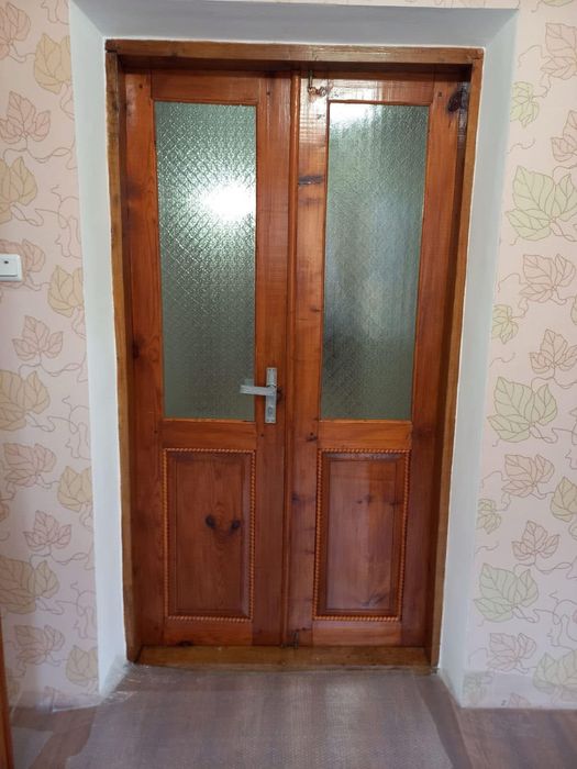 Продам міжкімнатні двері