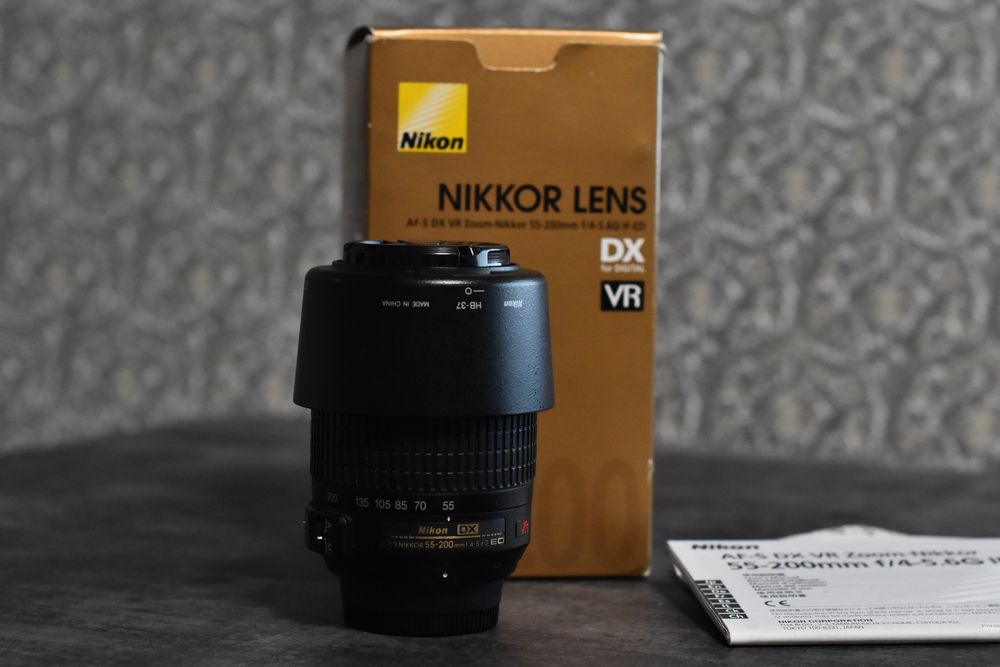 Об’єктив Nikon AF-S DX Nikkor 55-200mm f/4-5.6G ED VR