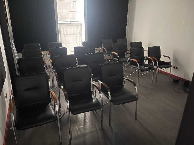 РОЗПРОДАЖ СКЛАДУ МЕБЛІВ, столи, крісла, стільці,тумби, шафи, стелажі