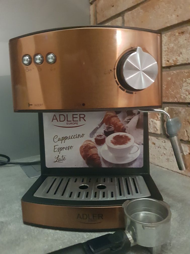 Ekspres kolbowy espresso, lata, cappucino Adler Ad 4404CR