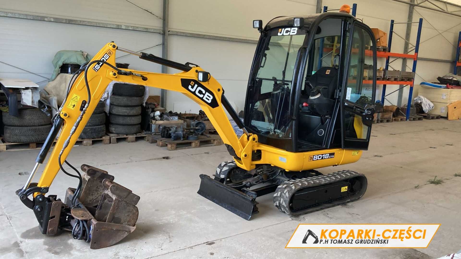 Mini koparka JCB 8018, skarpówka hydrauliczna 3 łyżki 2012 rok z Danii