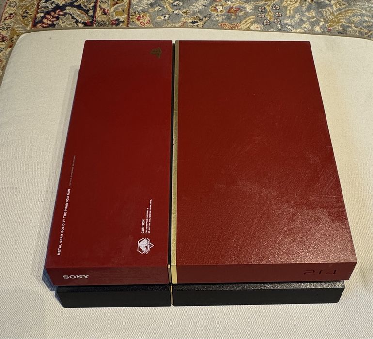 Konsola PlayStation 4 Limited Edition - Metal Gear Solid V
