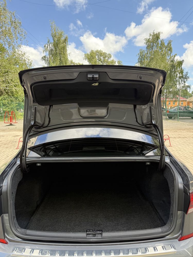 Volkswagen Passat B9 USA NMS 2 2021 2.0 бензин