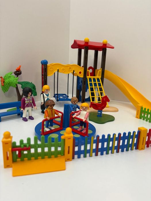 Playmobil 5568 kolorowy plac zabaw