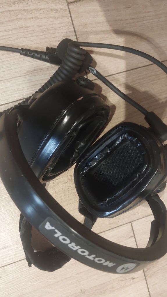 Sprzedam zestaw słuchawkowy Motorola PMLN 6760A