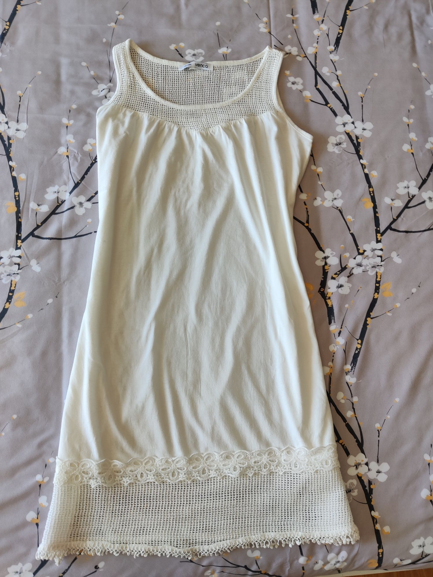 Vestido Branco com Renda