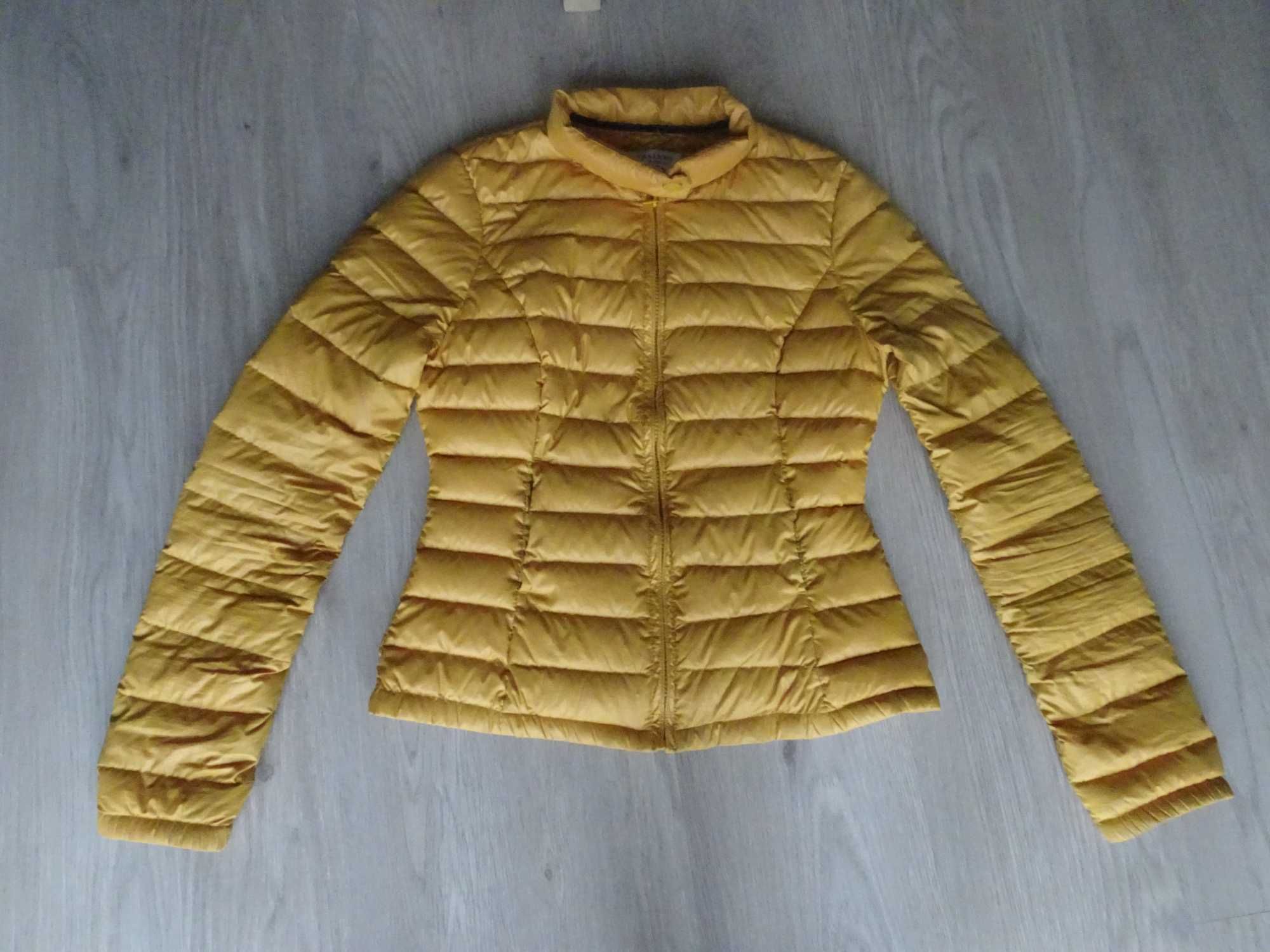 Kurtka puchowa Stradivarius 34/XS