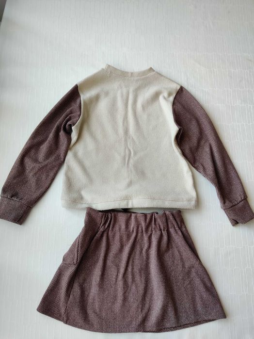 Костюм (спідниця +кофта)