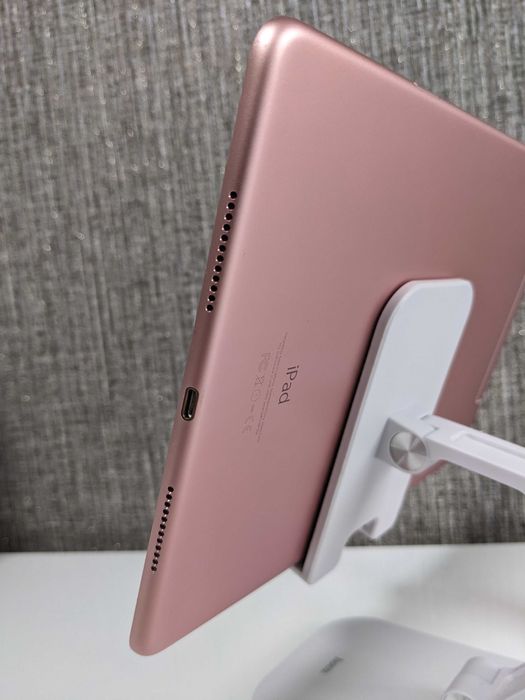 Apple iPad Pro 9.7 на 256 Gb #116