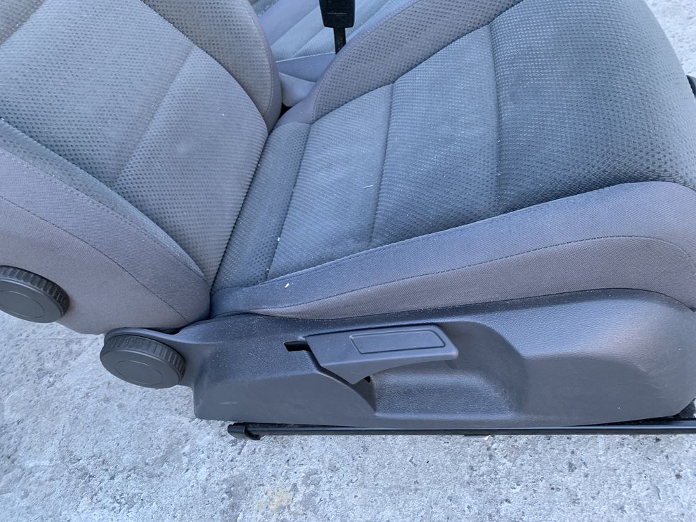 Салон Volkswagen Golf Golf plus сидіння сидушки гольф тканина