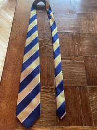 Krawat w Granatowo-zółte pasy marki Carlo Bellucci