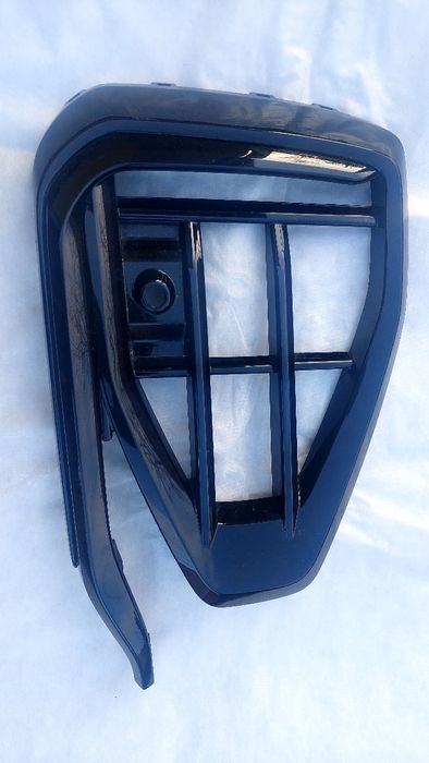 Накладка переднего бампера Volkswagen touareg