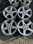 Felgi aluminiowe 5x112 16x7j et38 Vw Audi Skoda