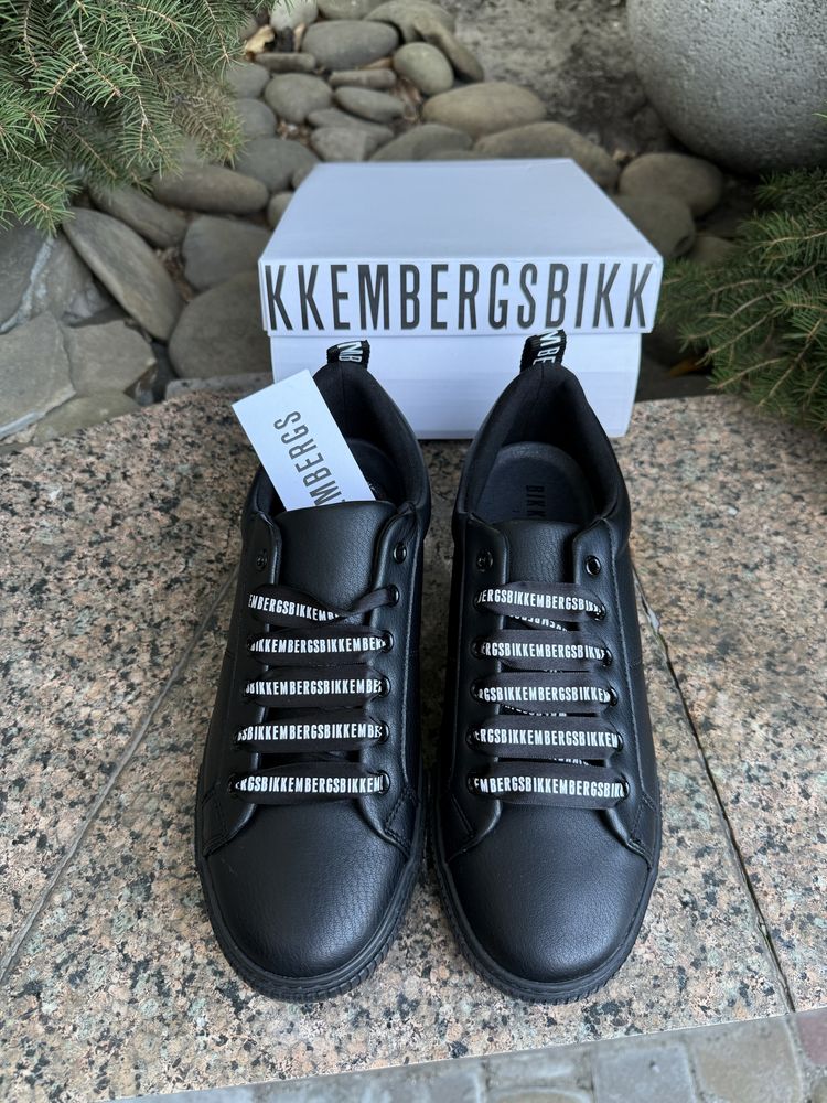 Оригінальні кросівки Bikkembergs Розмір: 37,39