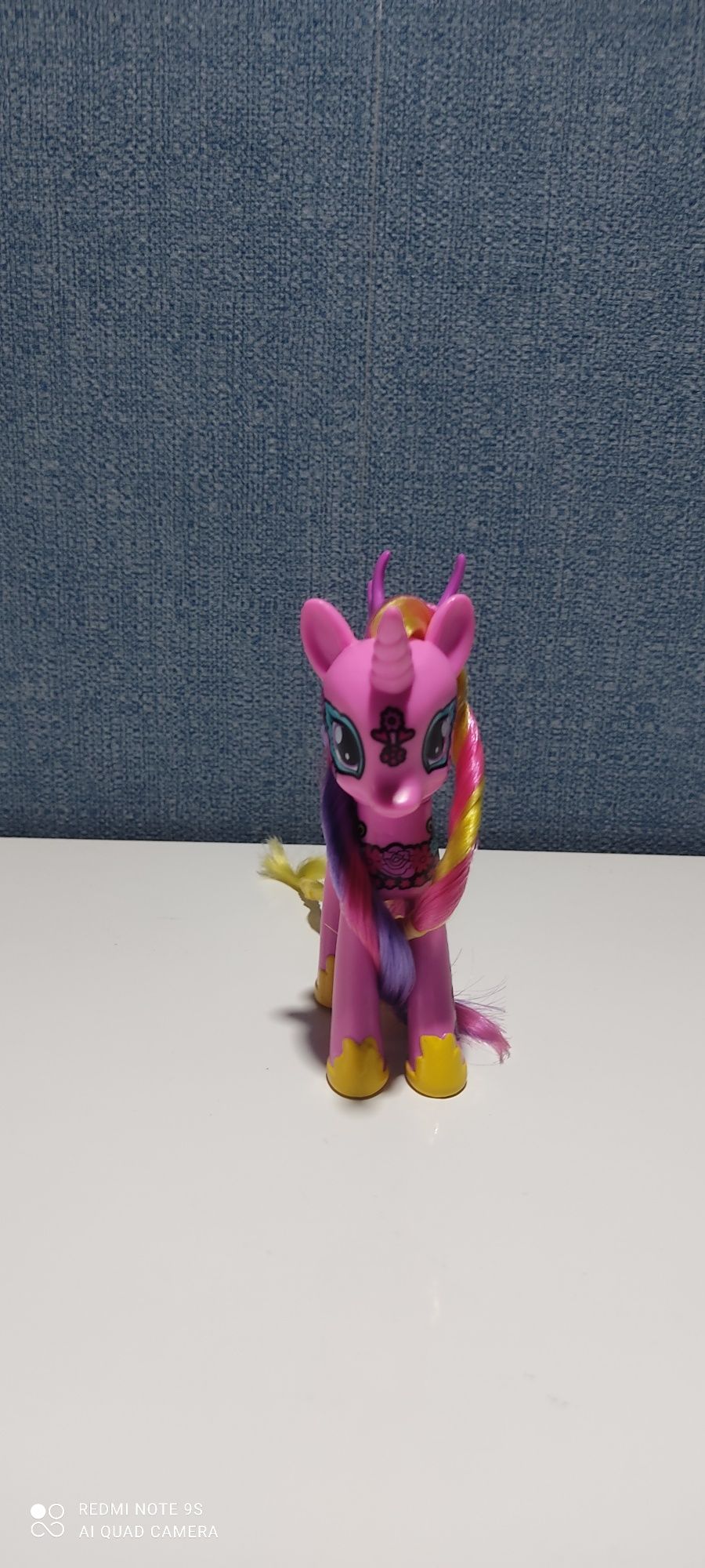 My Little Pony Princess Cadance tatuaże G4 Hasbro Ponymania unikat kuc