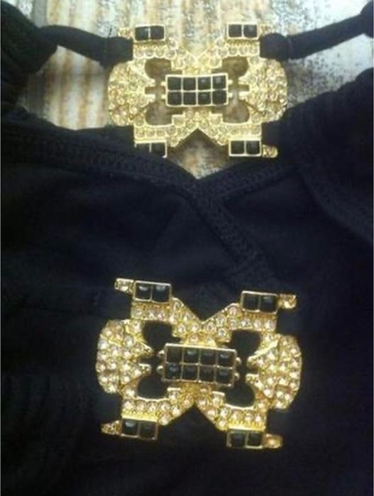 Шик вінтажний чорний купальник victoria secret з золотими пряжками s