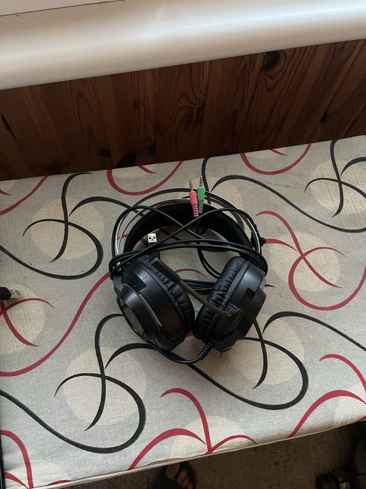 Продам наушники hoko.