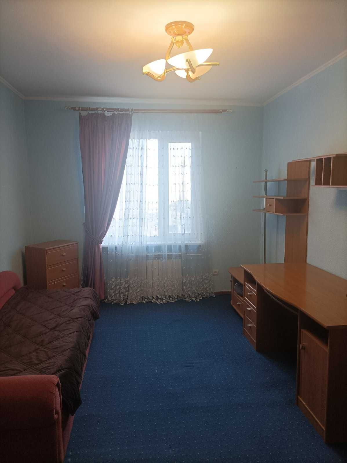 Продам 2к. квартиру проспект Бажана, 36