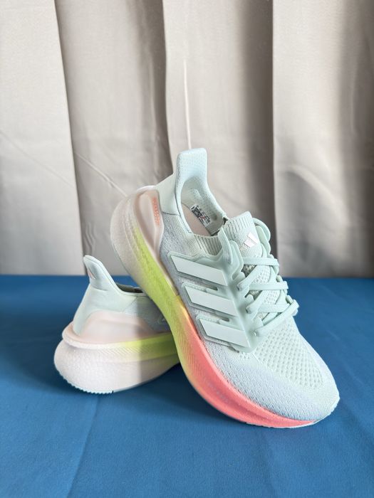 Adidas Ultraboost 5 r. 37.1/3