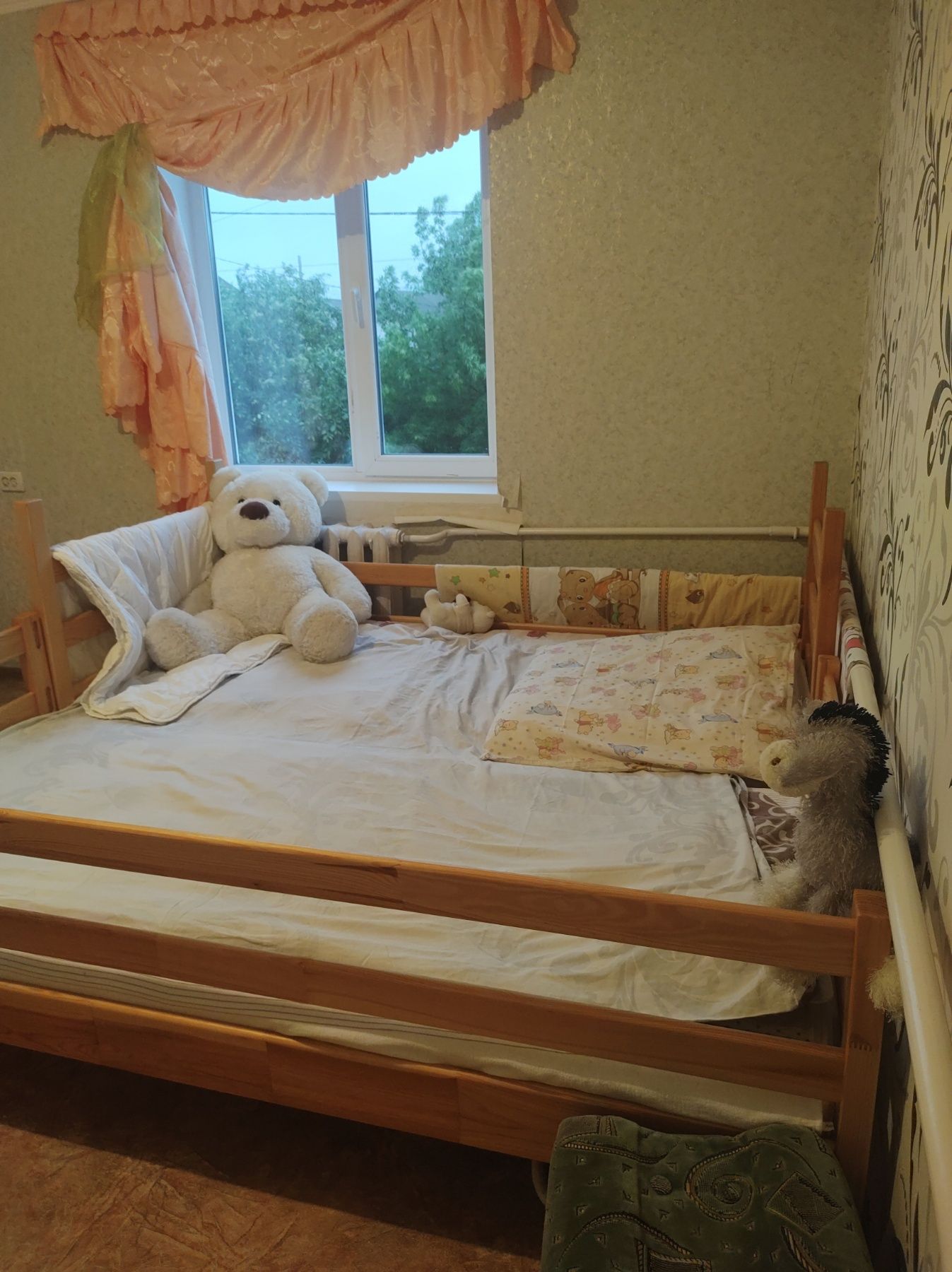 Ціна знижена максимально .Будинок в тихому і спокійному місці Чернігов