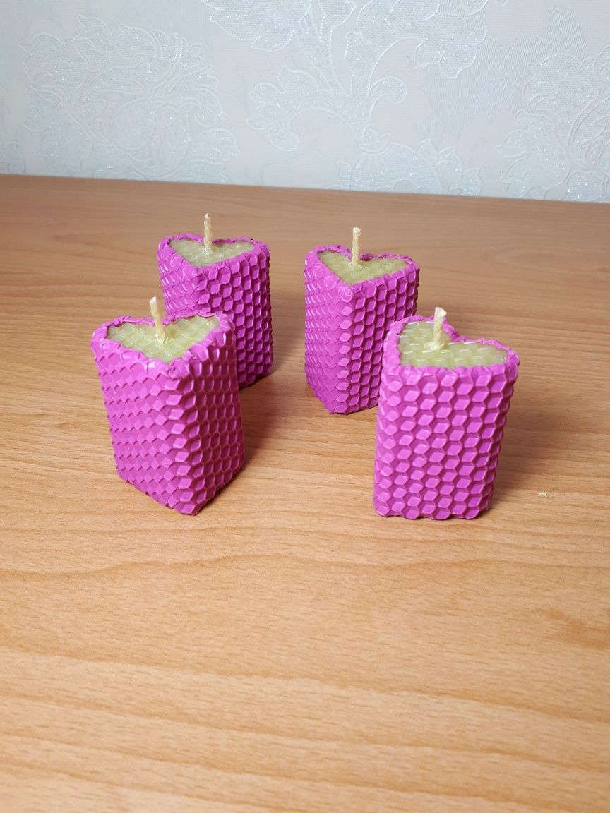 Подарок. 4 свечи из вощины , пчелиный воск.