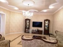 Продам будинок з євроремонтом в Лісках.