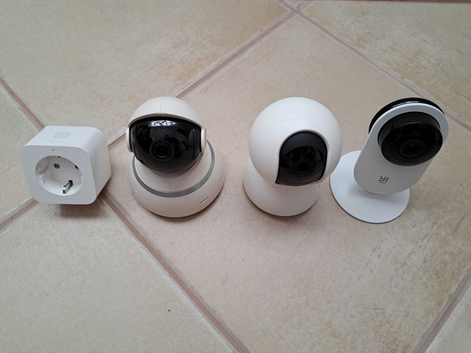 Conjunto Câmaras Xiaomi Mi Home Mi Smart YI Dome YI Home 1080p